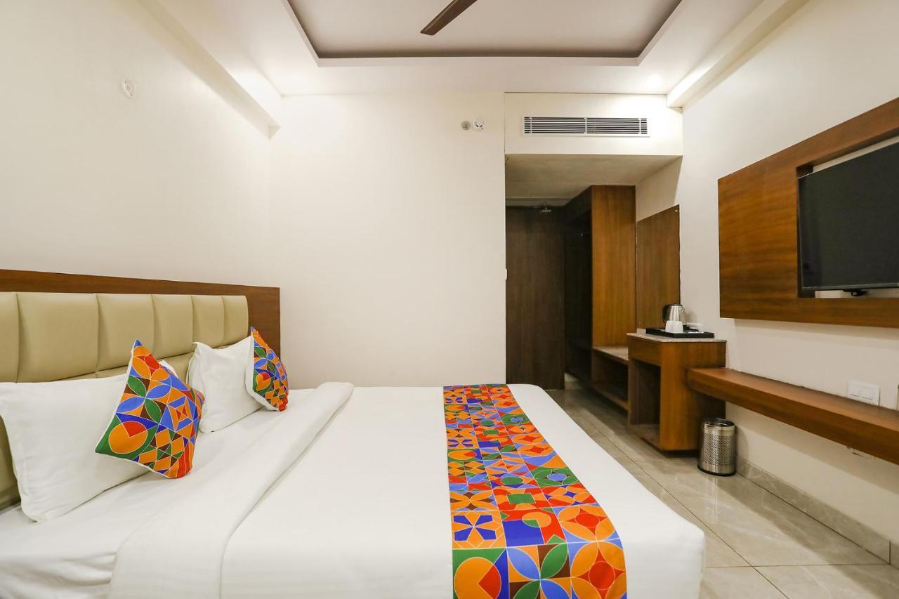 לקנאו Fabhotel Aman Sara מראה חיצוני תמונה